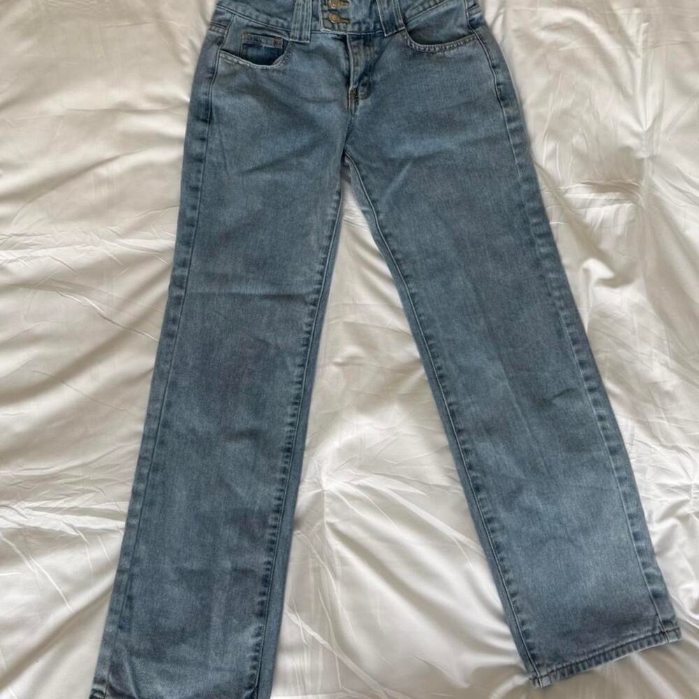 Prettylittlething blue straight leg jeans